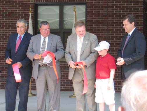 July 2005 New Bedford Sea Lab ribbon cutting ceremony
